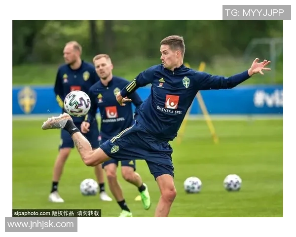 深圳篮球队在欧锦赛中的个人能力展现与战术分析