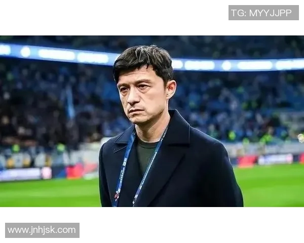 老足球明星退役后的生活与职业转型现状深度解析