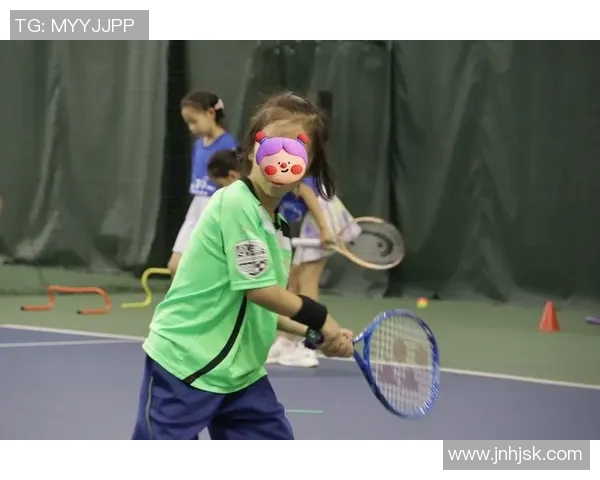 网球盛宴:深入探讨杭州网球队的耐力训练与竞技精神 网球盛宴:深入探讨杭州网球队的耐力训练与竞技精神