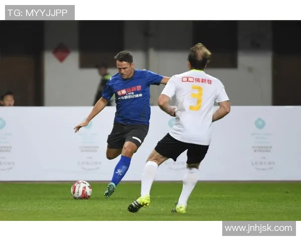 揭秘足球明星宽宽的真实身份与传奇故事