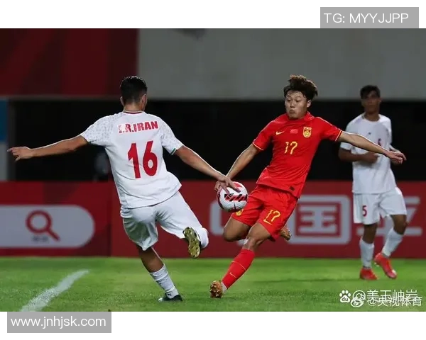 曾在中国赛场闪耀的国际足球明星们的精彩瞬间回顾